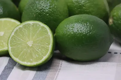 How To Plant Limes.