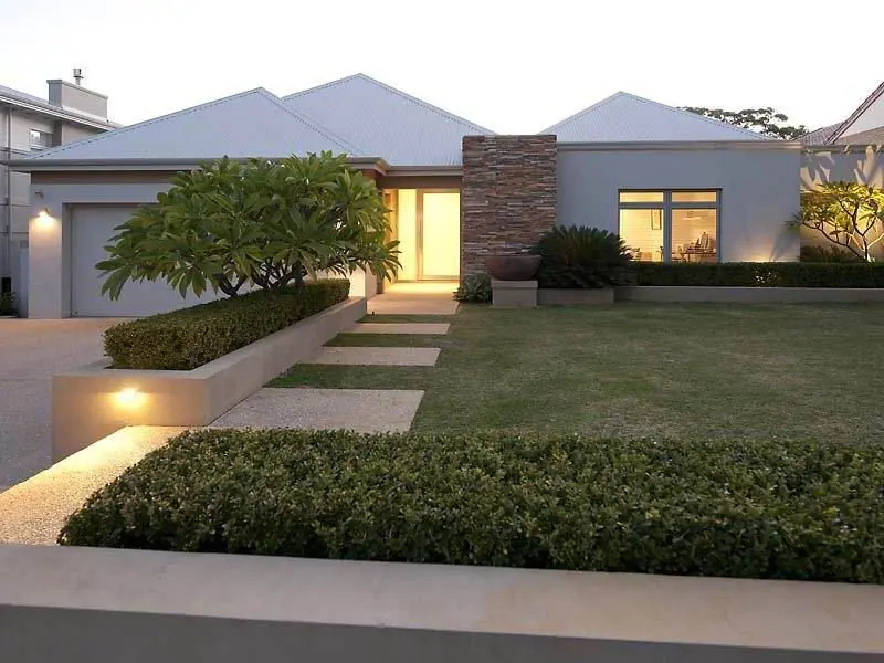 Formal and modern front garden