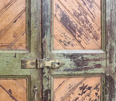 Vintage_Hand_Painted_Shutters_Gate2